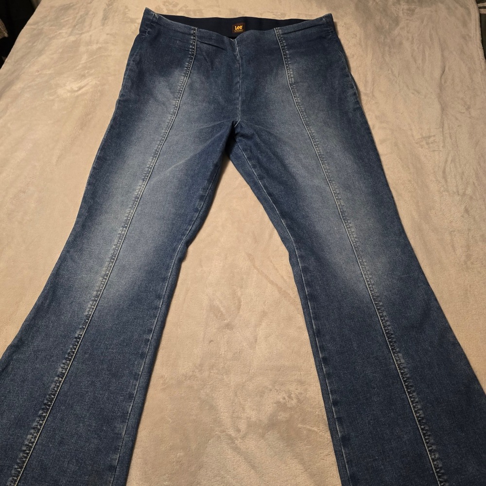 Lee Womens Pull On Flare Jeans Medium Wash High Rise Seam Front Blue 0X M